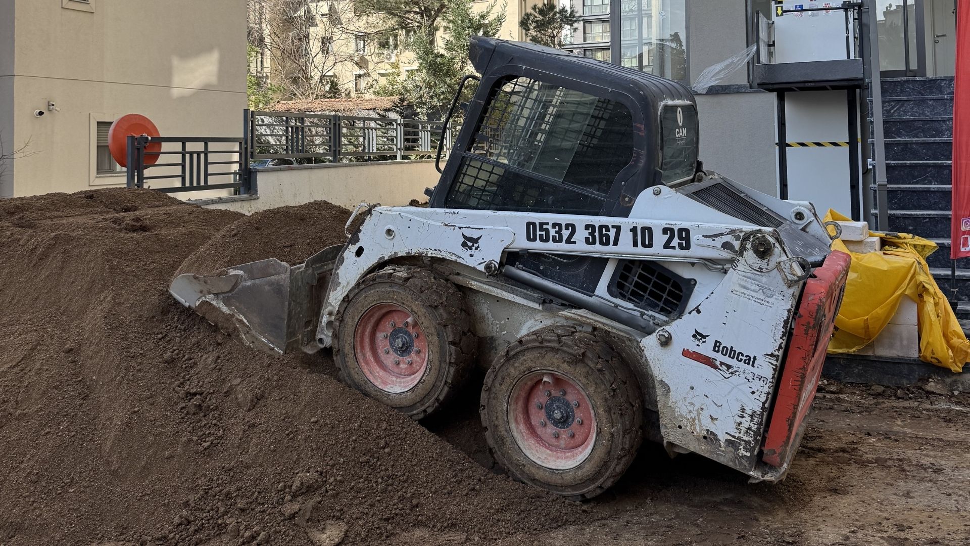 Yıkım ve beton kırım çalışması